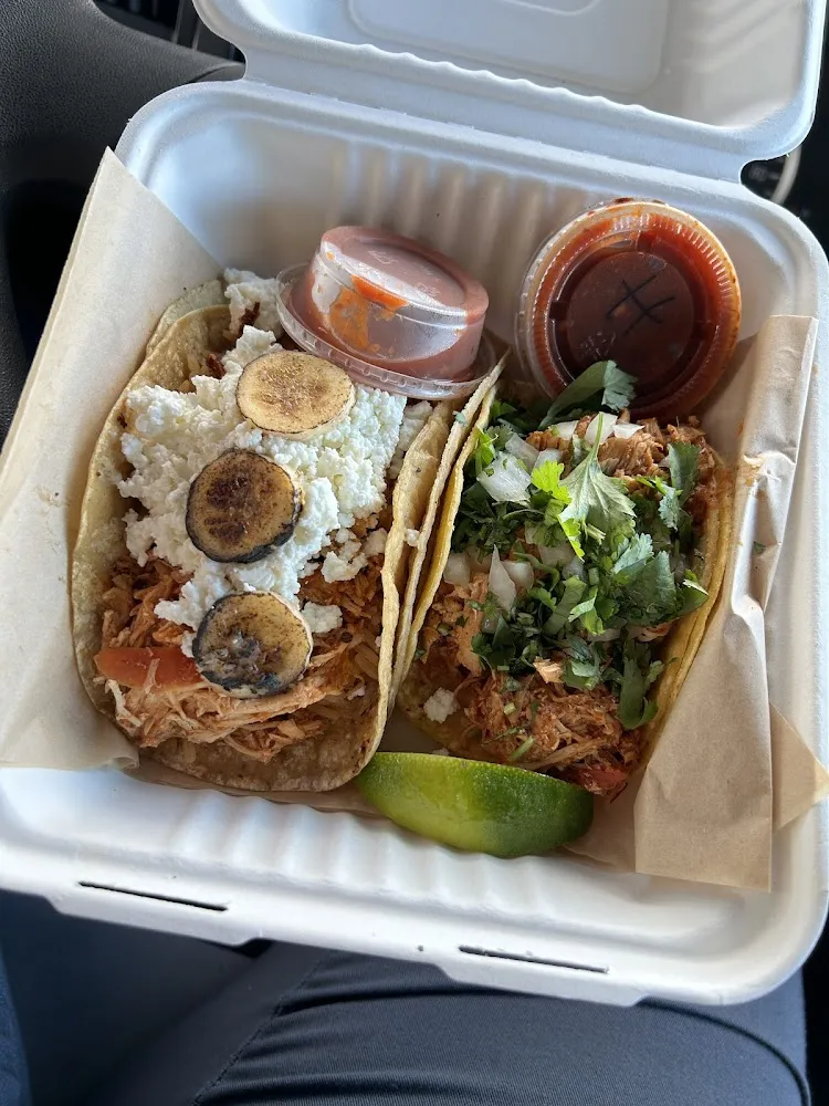 Tacos De Pollo a La Crema